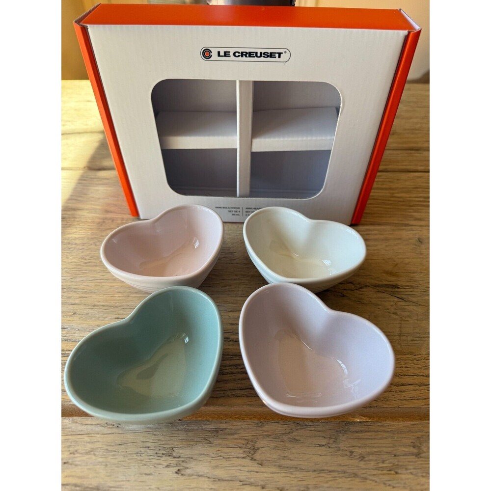 Le Creuset Stoneware Set of 4 Mini Heart Pinch Bowls 2.5 oz 80 ml Multicolor NEW